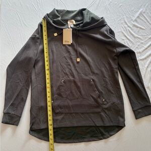 Women’s Green Smoke Hoodie Sweater